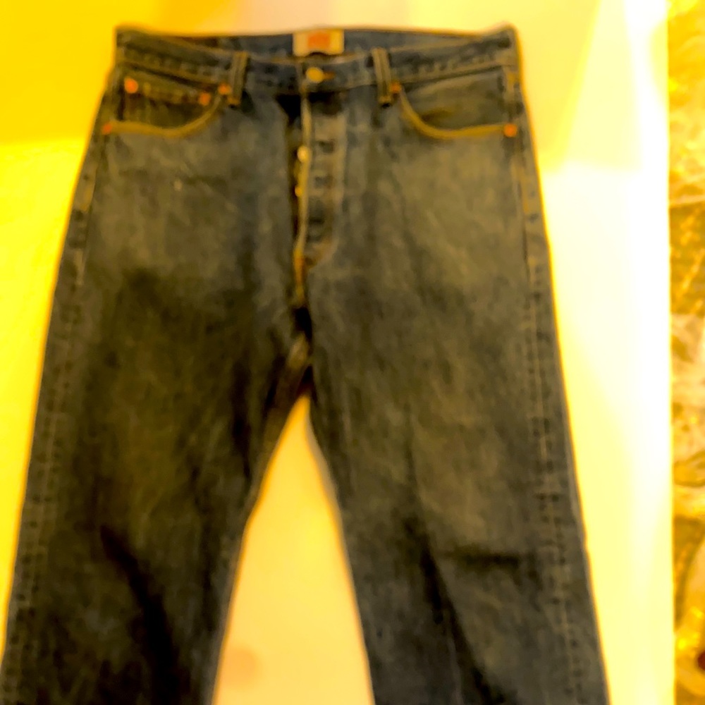 Levi 501 button up jeans women’s or men’s